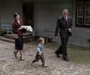Stulecie Winnych sezon 3, odc. 30: Jasiek (Patryk Szwichtenberg), Lotta (Patrycja Volny), Antoś (Marcel Malesa)