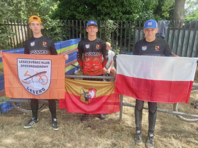 Świetne wieści z Anglii! Zawodnicy LKS Szawer Leszno wracają z Mistrzostw Europy z medalami