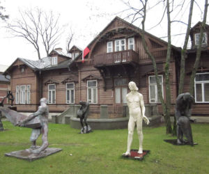 Muzeum rzeźby Alfonsa Karnego - ulica Świętojańska