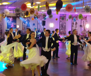 XVII Uniwersytecki Bal Charytatywny w Olsztynie. Sala była wypełniona po brzegi 