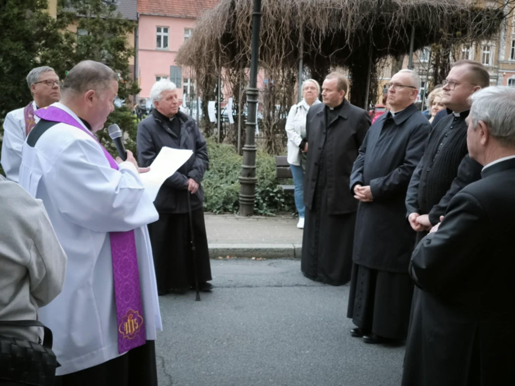 Droga Krzyżowa przeszła ulicami Leszna
