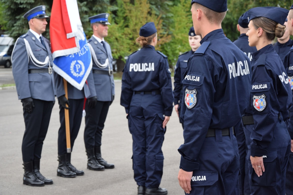 Nowi funkcjonariusze policji na Podkarpaciu [GALERIA]
