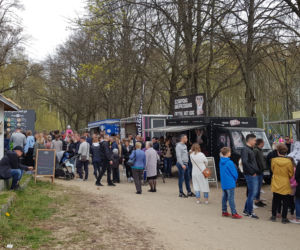 Festiwal Smaków Food Trucków w Olsztynie. Tłumy mieszkańców nad Ukielem [ZDJĘCIA]
