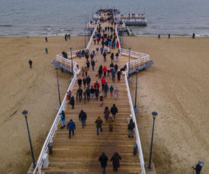 Wydano miliony, a efekt? Nowe molo w Brzeźnie zachwyca