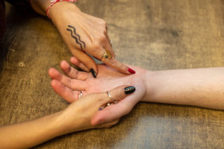 Mają ją tylko wybrańcy. Los przygotował dla nich życie pełne szczęścia i powodzeń. Znaczenie linii na dłoniach