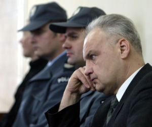 Tajemnicza śmierć i pogrzeb w sekrecie. Znany prokurator Jerzy Hop i jego syn nie żyją. Ostatnie pożegnanie