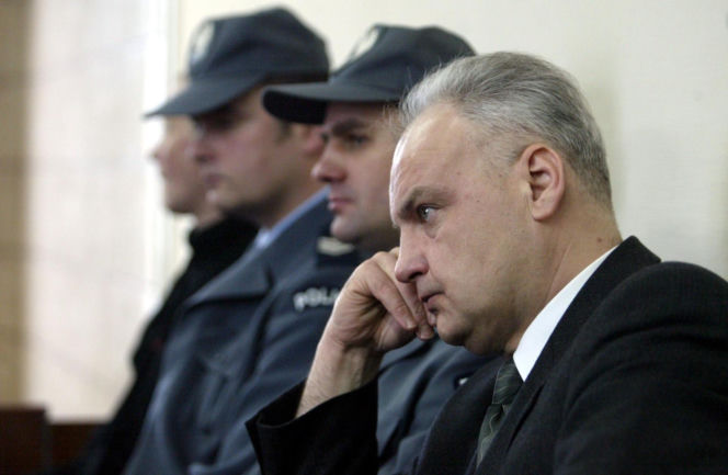 Tajemnicza śmierć i pogrzeb w sekrecie. Znany prokurator Jerzy Hop i jego syn nie żyją. Ostatnie pożegnanie