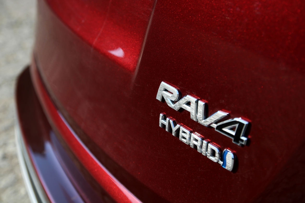 Toyota RAV4 Hybrid E-Four Prestige