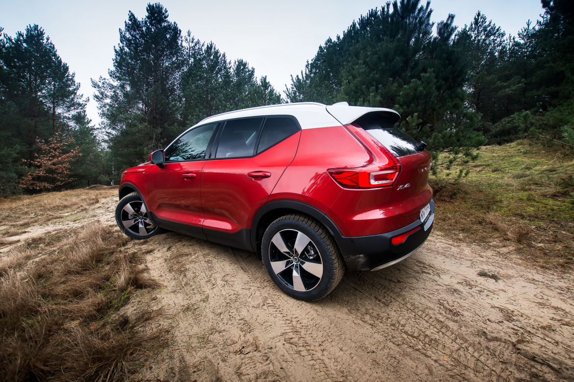 Volvo XC40 D4 AWD AT8 Momentum