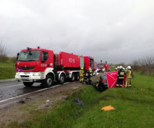 Wypadek na obwodnicy Leżajska. Spłonęła cysterna, zginął kierowca Audi