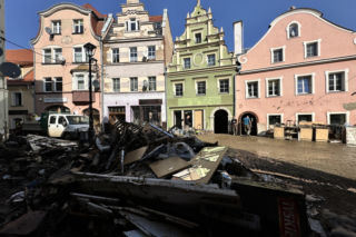 Dostaną niemal 4 mln zł, by odzyskać blask. Tak wygląda Kłodzko, włoskie miasteczko w Polsce, po powodzi