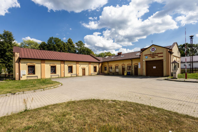 To miasto w województwie łódzkim ma jeden z najpiękniejszych rynków. Zachwyca też zabytkowym ratuszem