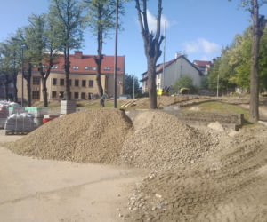 Ruszyła budowa boiska przy 4 LO. Zobaczcie jak przebiegają prace. 