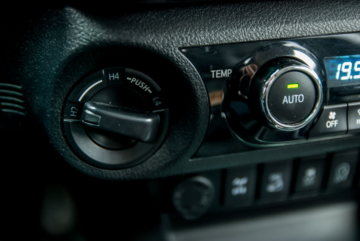 Toyota Hilux SR5 2.4 D-4D