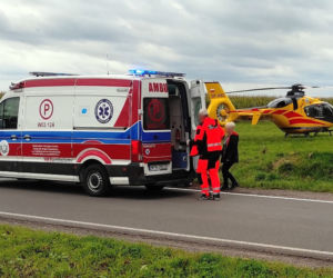 Strażnik udzielił pomocy rannemu w wypadku motocykliście