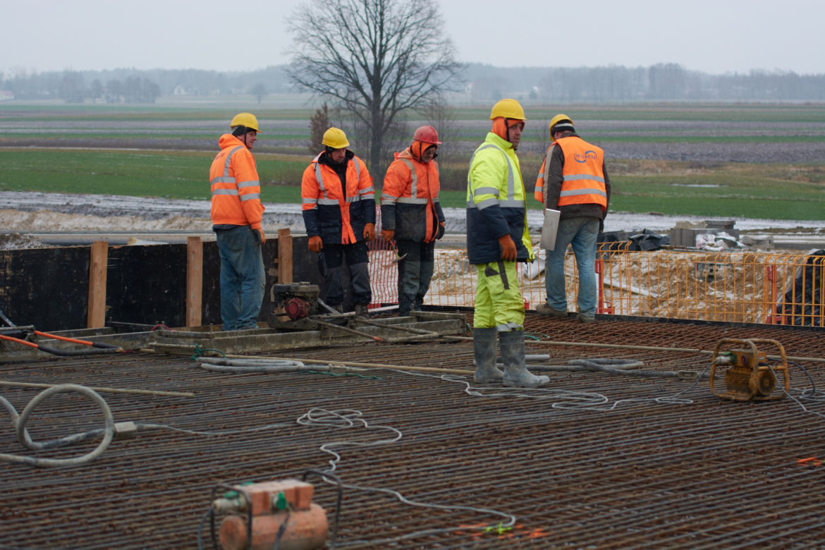 Kolejny odcinek S17 rośnie w oczach. 25 km w 13 minut – po betonie
