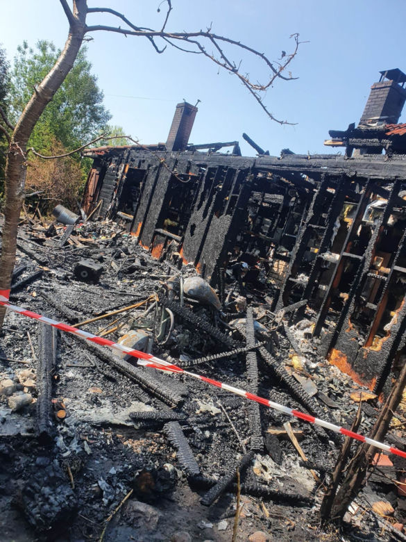 Pożar domu w Suchej pod Tucholą. Z budynku nic nie zostało [ZDJĘCIA]