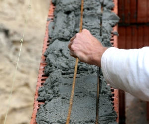 Wzmocnienie pustaków ceramicznych pod oknem