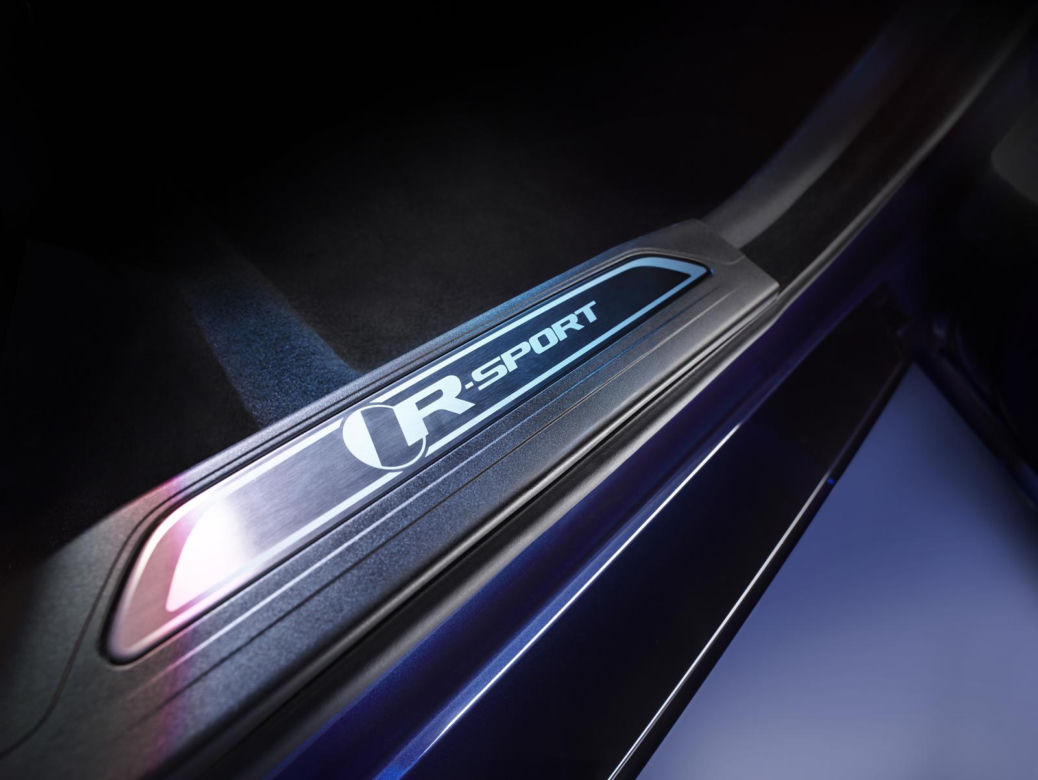 Jaguar XE 2015