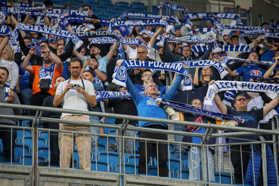 Tłumy kibiców na meczu Lech - Żalgiris