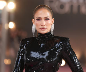 J. Lo w Polsce za trzy lata mogłaby być emerytką. Pokazała się w białym bikini