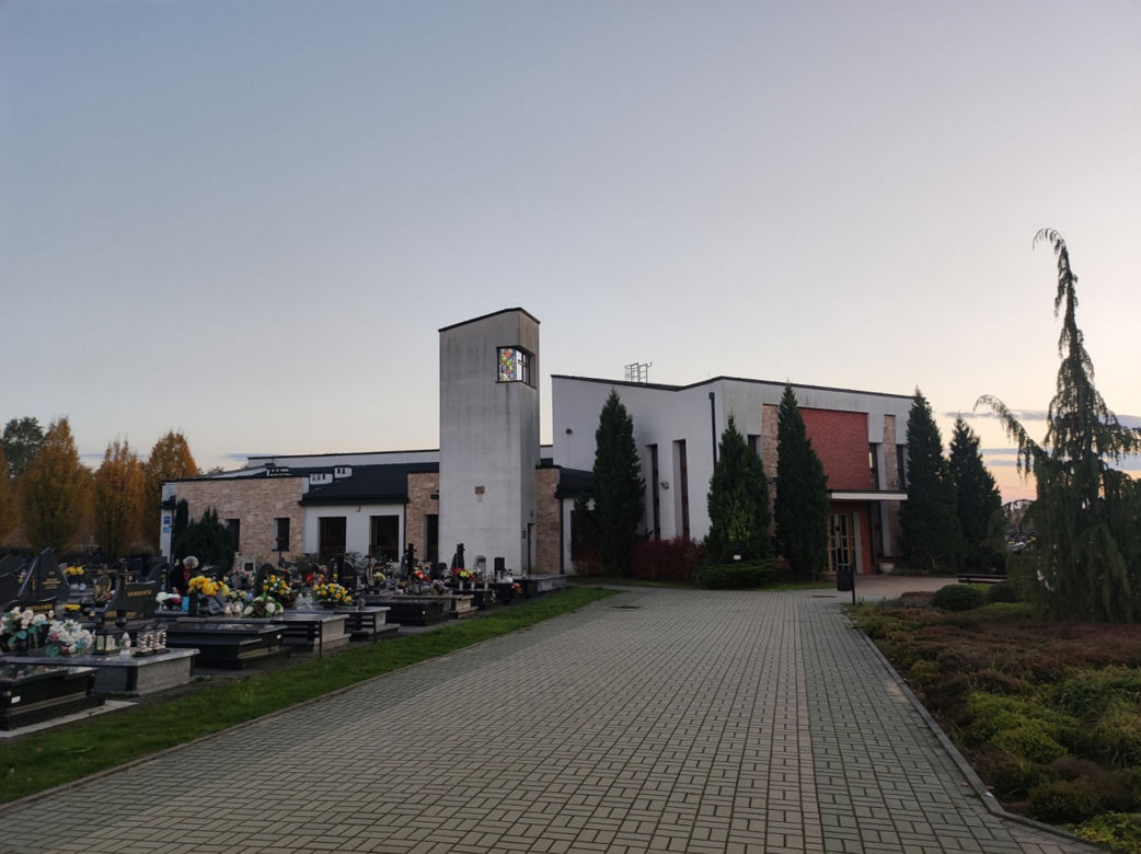 Zbrodnia w Tarnowie. Pogrzeb Katarzyny i jej córeczek na cmentarzu w Klikowej