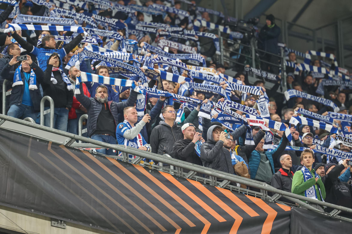 Lech Poznań - Sunderland: Zdjęcia kibiców i zawodników z meczu 3. kolejki fazy ligowej Ligi Europy 2026/27