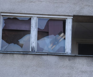 Zamalowali flagi Polski i Ukrainie w Szpiegowie. Tajemnicza akcja przy Sobieskiego 100