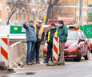 Plac Wileński się zapada