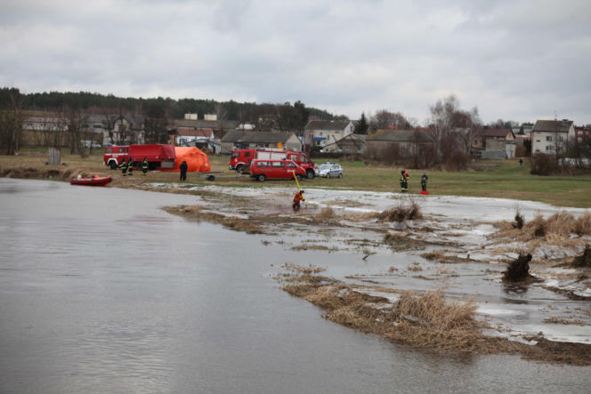 Bracia zginęli pod lodem. Tragedia w Mokobrodach