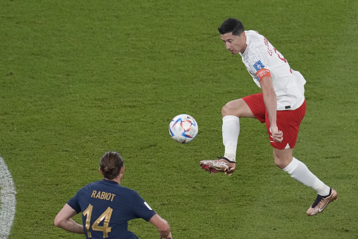 Robert Lewandowski zgarnął nagrodę Golden Foot 2022