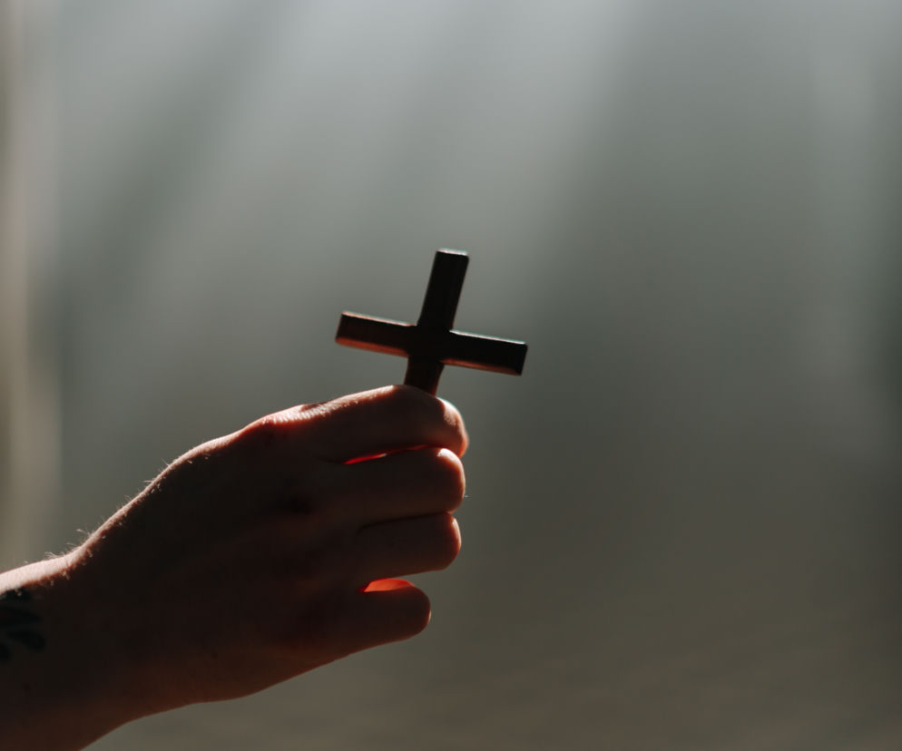 Lekcja religii ksiądz krzyż