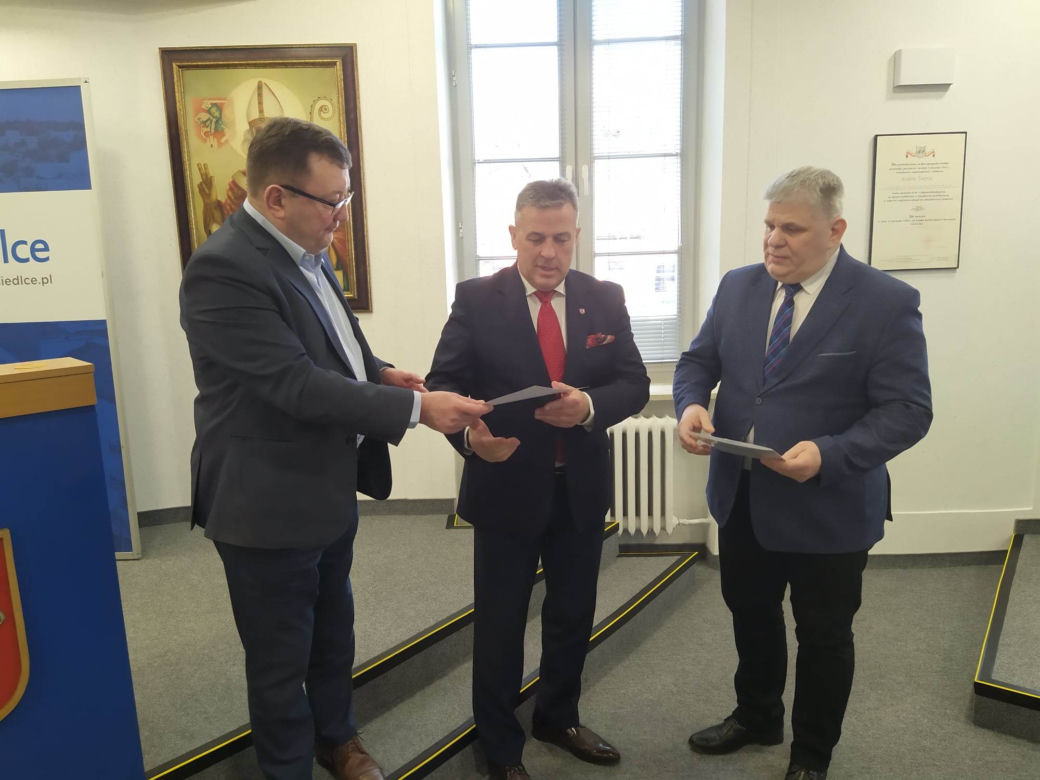 ZOBACZ ZDJĘCIA ze spotkania władz miasta Siedlce z przedstawicielami SP nr 10 w Siedlcach