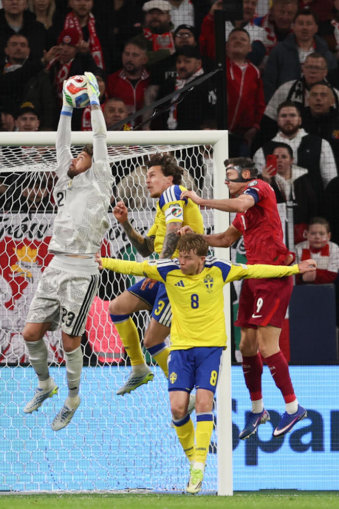 Victor Lindelof (Szwecja)