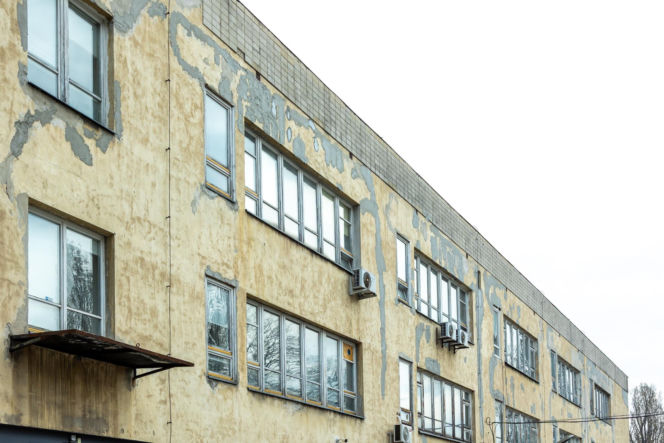 Dawna szkoła powszechna na Słomińskiego 1 w Warszawie