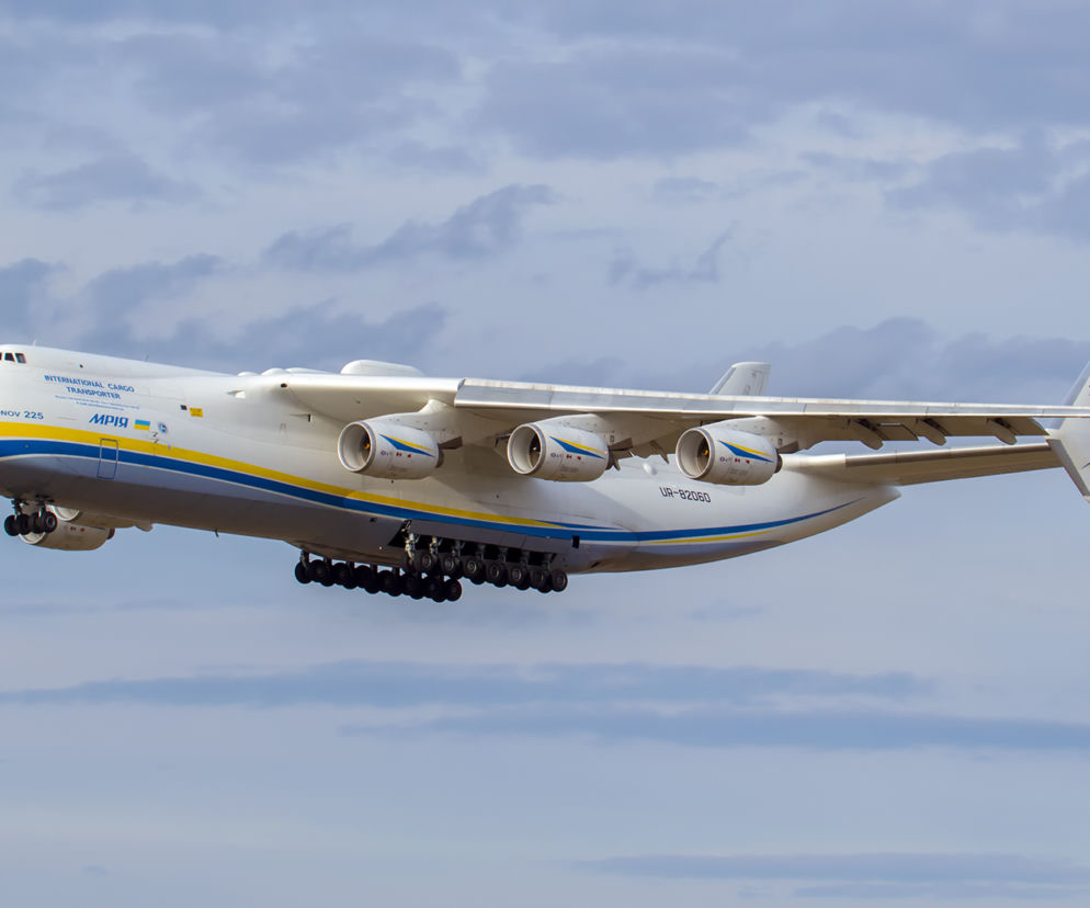Rosjanie zniszczyli największy samolot świata An-225 Mrija. Ukraińcy liczą straty w miliardach dolarów!