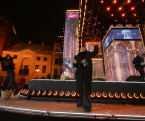 Sylwestrowa Moc Przebojów 2025/26 w Toruniu: Zdjęcia z imprezy Polsatu. Uczestnicy, artyści i starówk