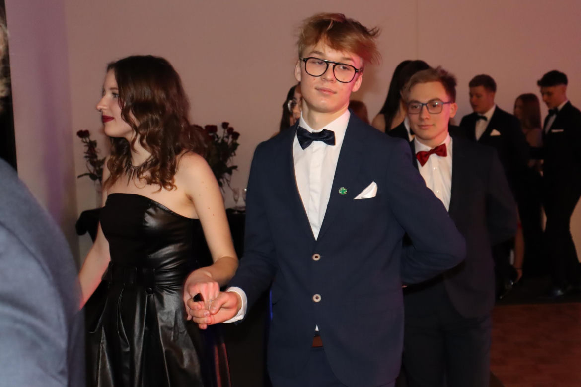 Studniówka uczniów z V LO im. Klaudyny Potockiej w Poznaniu