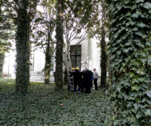 Włodzimierz Czarzasty robi budki dla ptaków Sejm/Piotr Tracz