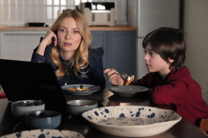 Barwy szczęścia, odcinek 3362: Spokój Weroniki kończy się z chwilą, gdy Marcin przyłapuje ją na odbiorze narkotyków od dilera