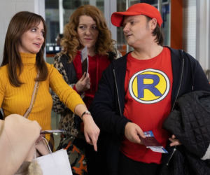 Barwy szczęścia odc. 2058. Rysiek Ricardo (Sebastian Stankiewicz), Żabcia (Hanna Klepacka), Mariola (Agnieszka Mrozińska)