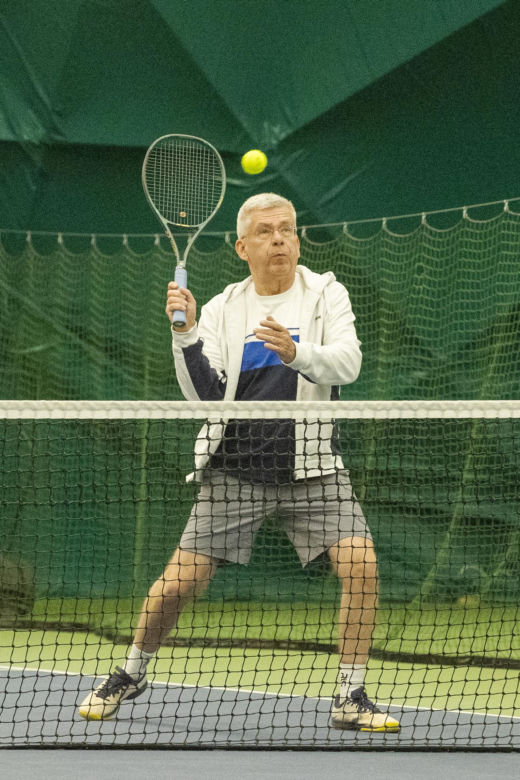 Karczewski gra w tenis. Ale wymiata!