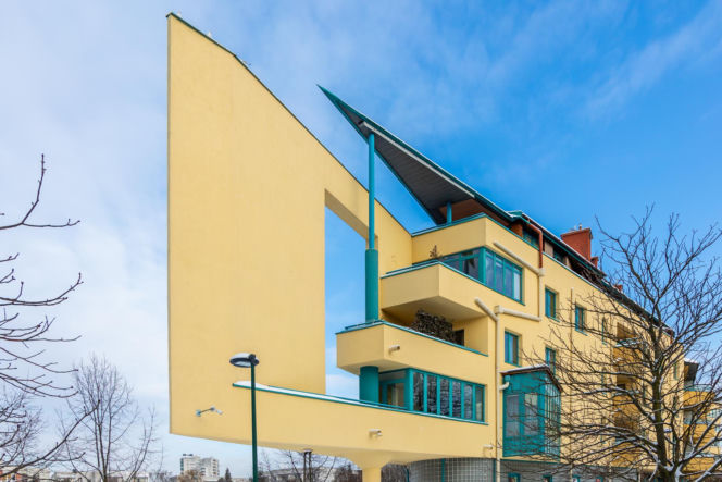 Budynki mieszkalno-usługowe przy ul. Bażantarni, Warszawa