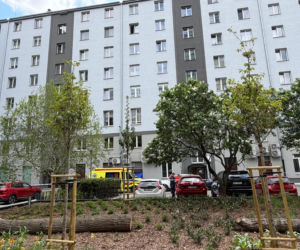 Kobieta wypadła z szóstego piętra. Zginęła na miejscu