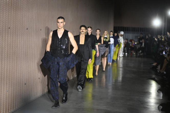 Pokaz mody WARM-UP Mariusza Przybylskiego