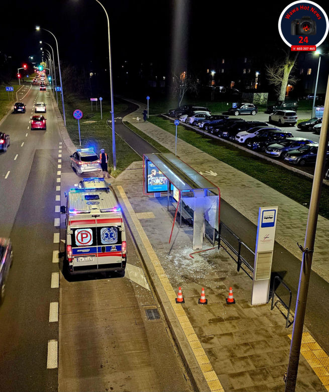 Nastolatek zamiast biletu wyjął paralizator! Dantejskie sceny na przystanku, kontroler w szpitalu