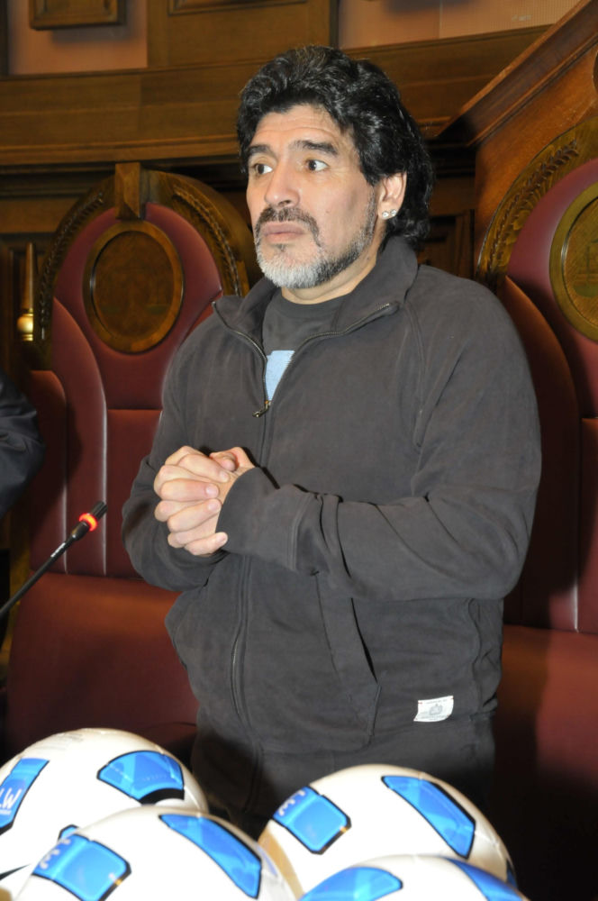 Diego Maradona junior "Dałbym wszystko abym mógł być z ojcem"