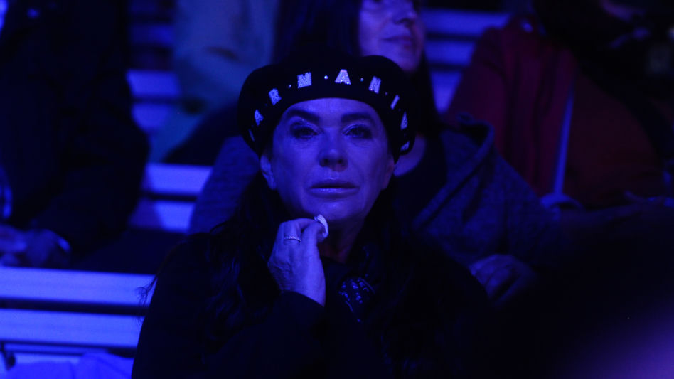 Ewa Krawczyk ociera łzy. Na widowni szaleństwo