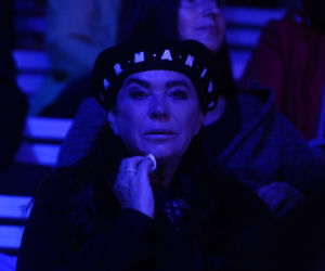 Ewa Krawczyk ociera łzy. Na widowni szaleństwo
