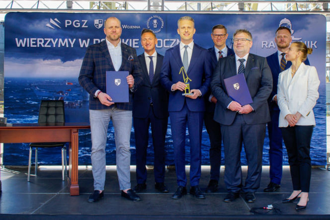 Podpisanie umowy pomiędzy PGZ Stocznią Wojenną a Szczecińską Stocznią Wulkan